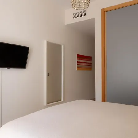 Apartment Luxury 2-br By & Golf - Toscana Hills Marbella